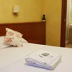 Holiday Roma Guest house 2*