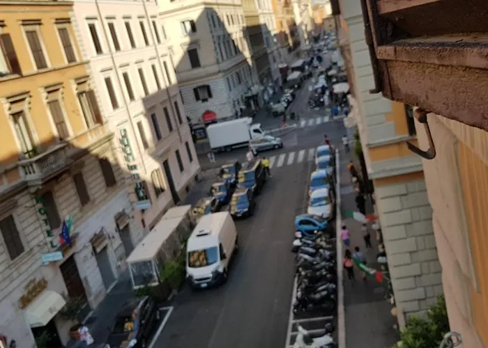 Holiday Roma 게스트하우스